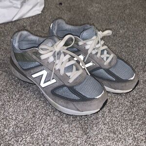 New balance v5 size 3 kids